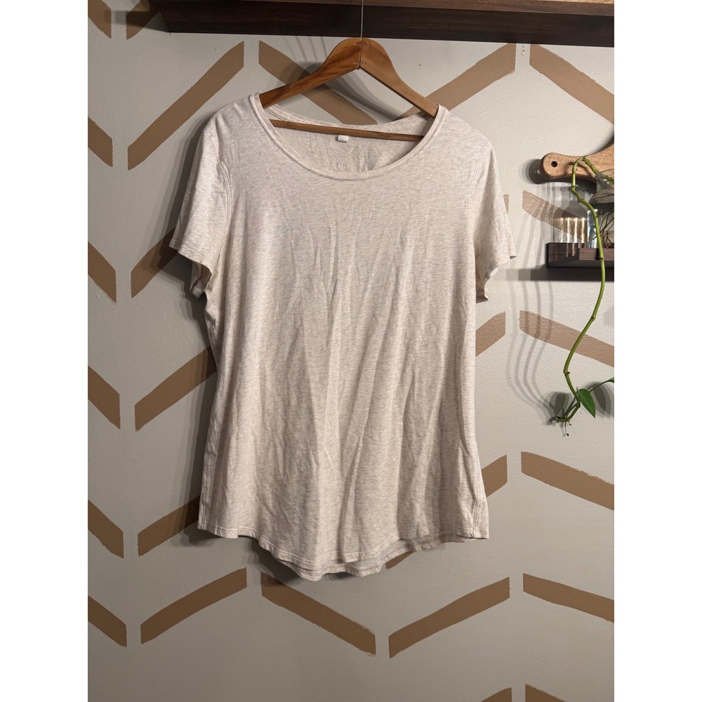 Lululemon T-Shirt Women 12 Cream Love Tee Short Sleeve Heathered Curved Hem